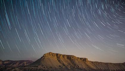市井喧嚣中的一缕清茶香，守住内心的宁静